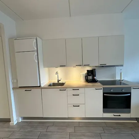 Apartment 4 Personer - Henne