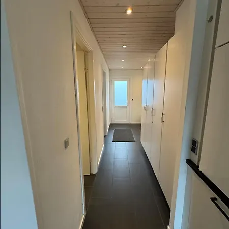 4 Personer - Henne *