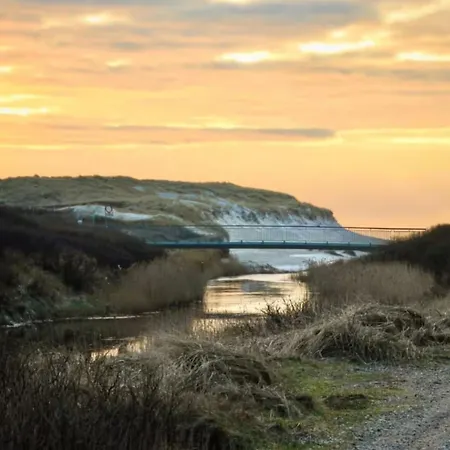 4 Personer - Henne Lejlighed