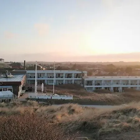 4 Personer - Henne Lejlighed *