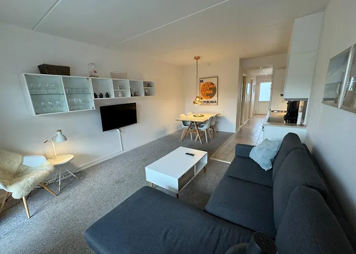 4 Personer - Henne *